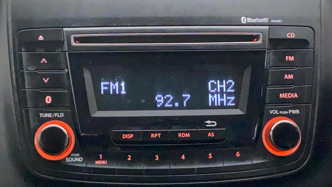 2018 Maruti Dzire VXI, Petrol, Manual, 30,781 km, Infotainment System