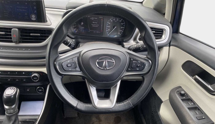 2023 Tata ALTROZ XZA PLUS, Petrol, Automatic, 15,101 km, Steering Wheel Close Up