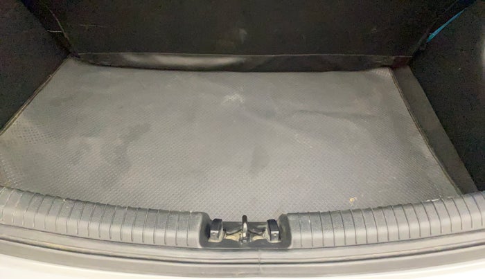 2019 Hyundai Grand i10 SPORTZ 1.2 KAPPA VTVT, Petrol, Manual, 52,756 km, Boot Inside
