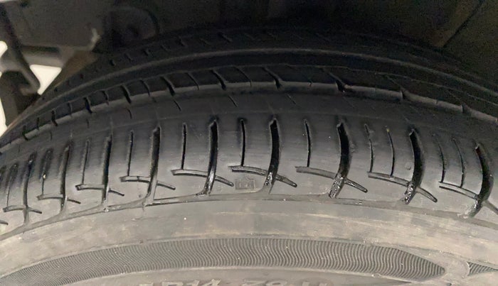 2019 Hyundai Grand i10 SPORTZ 1.2 KAPPA VTVT, Petrol, Manual, 52,756 km, Right Rear Tyre Tread