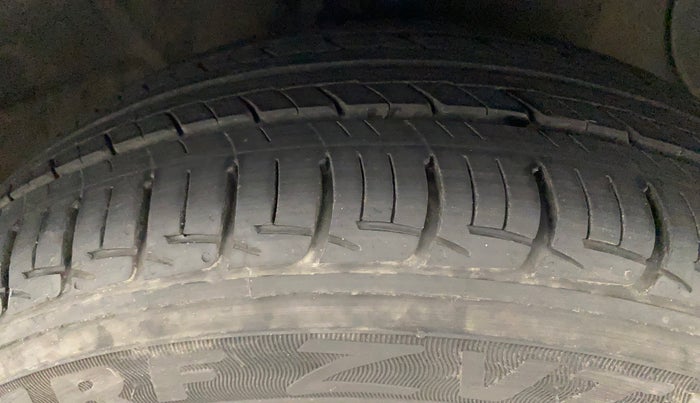 2019 Hyundai Grand i10 SPORTZ 1.2 KAPPA VTVT, Petrol, Manual, 52,756 km, Right Front Tyre Tread