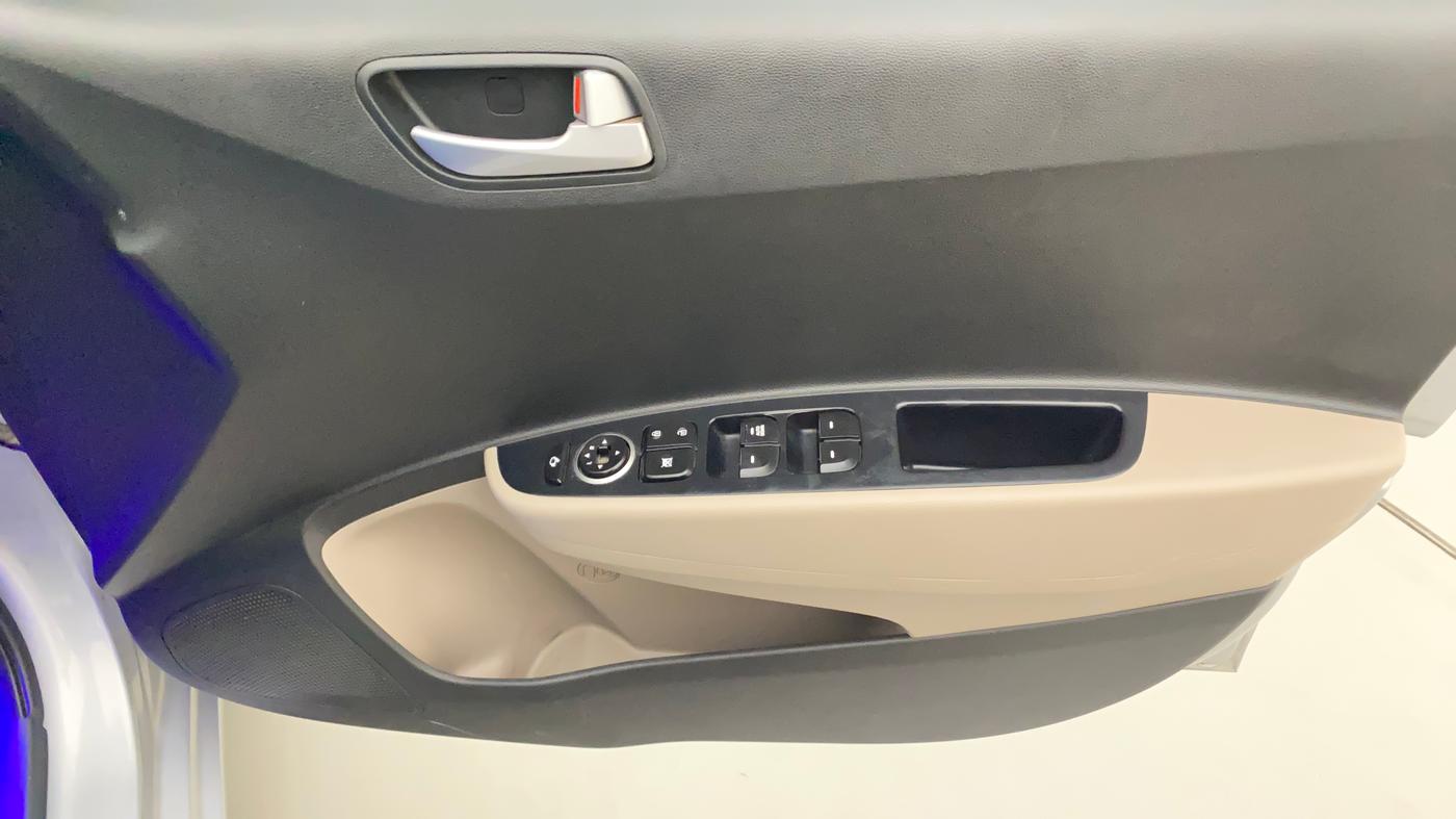 2019 Hyundai Grand i10 SPORTZ 1.2 KAPPA VTVT, Petrol, Manual, 52,756 km, Driver Side Door Panels Control