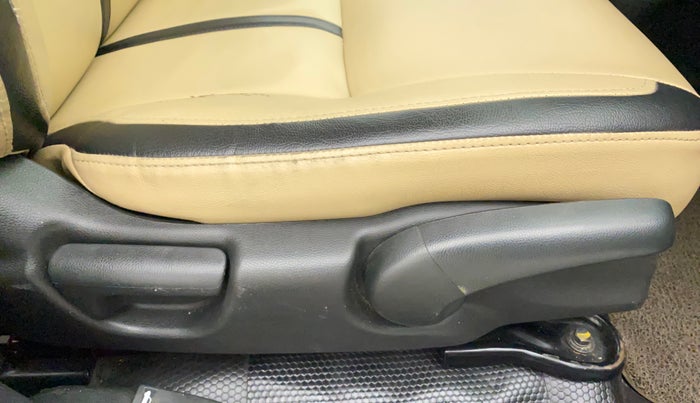 2015 Honda City 1.5L I-DTEC V, Diesel, Manual, 62,237 km, Driver Side Adjustment Panel