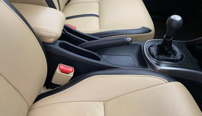 2015 Honda City 1.5L I-DTEC V, Diesel, Manual, 62,237 km, Gear Lever