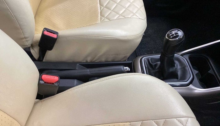 2019 Maruti IGNIS DELTA 1.2, Petrol, Manual, 51,244 km, Gear Lever