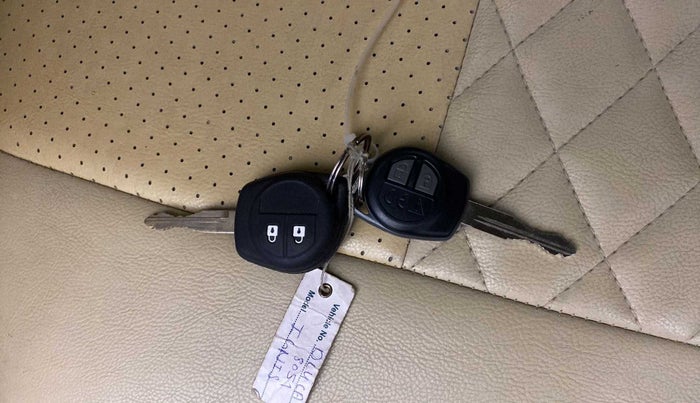 2019 Maruti IGNIS DELTA 1.2, Petrol, Manual, 51,244 km, Key Close Up