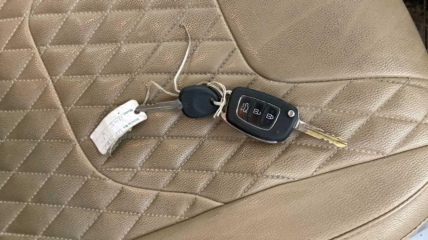 2021 Hyundai AURA S 1.2, Petrol, Manual, 30,058 km, Key Close Up