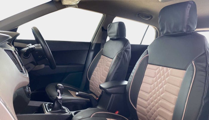 2017 Hyundai Creta SX PLUS 1.6 PETROL, Petrol, Manual, 63,693 km, Right Side Front Door Cabin