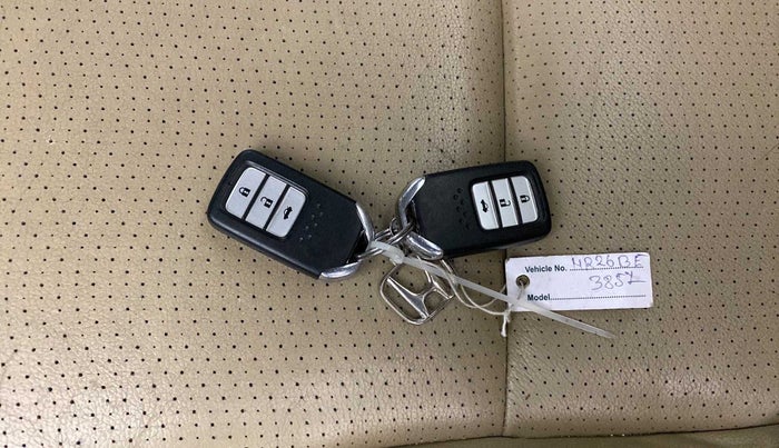 2017 Honda City 1.5L I-VTEC ZX CVT, Petrol, Automatic, 74,671 km, Key Close Up