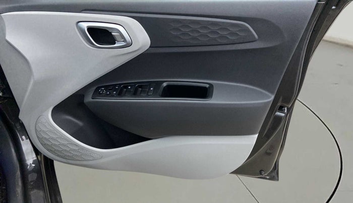 2023 Hyundai GRAND I10 NIOS ASTA 1.2 KAPPA VTVT, Petrol, Manual, 2,850 km, Driver Side Door Panels Control