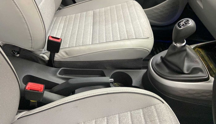 2023 Hyundai GRAND I10 NIOS ASTA 1.2 KAPPA VTVT, Petrol, Manual, 2,850 km, Gear Lever