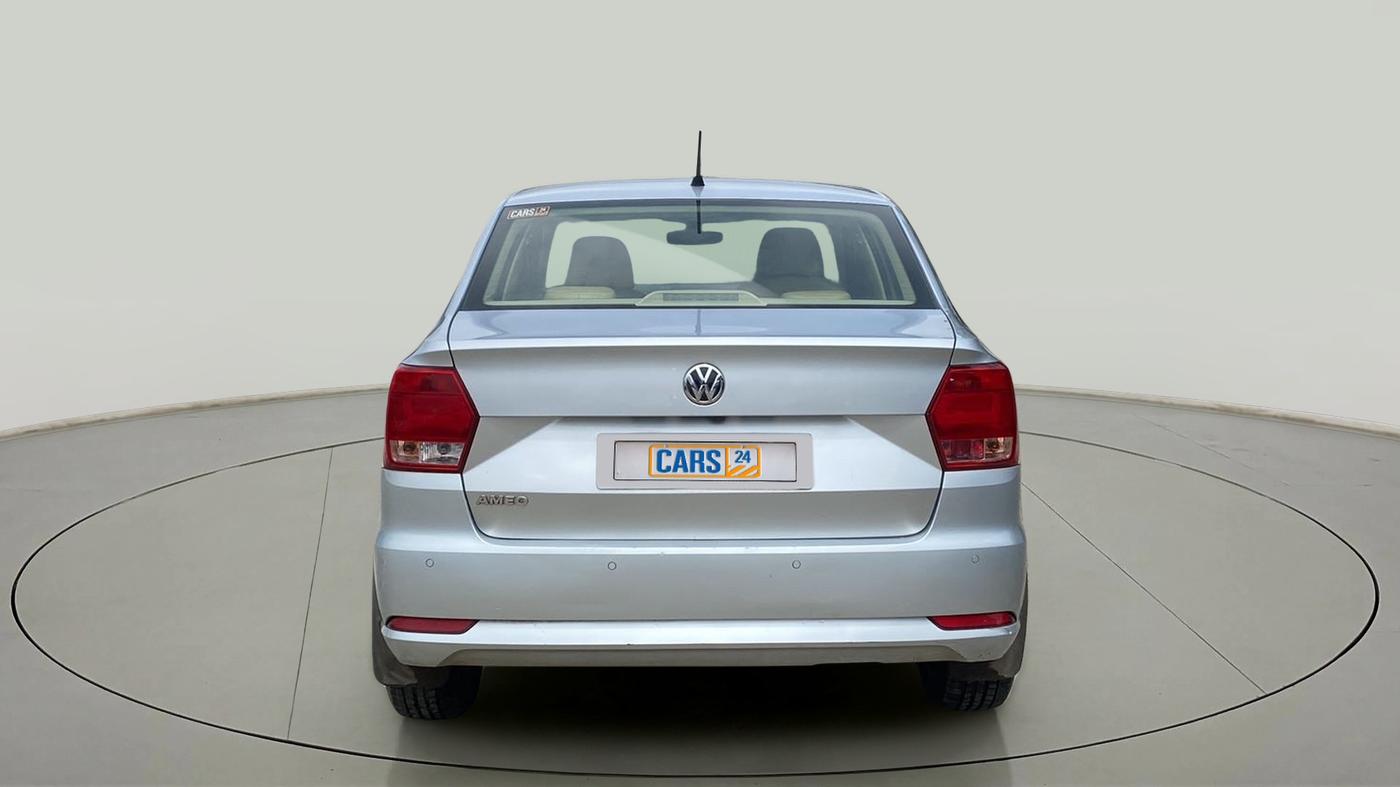 2017 Volkswagen Ameo HIGHLINE1.2L PLUS 16 ALLOY, Petrol, Manual, 33,291 km, Back/Rear