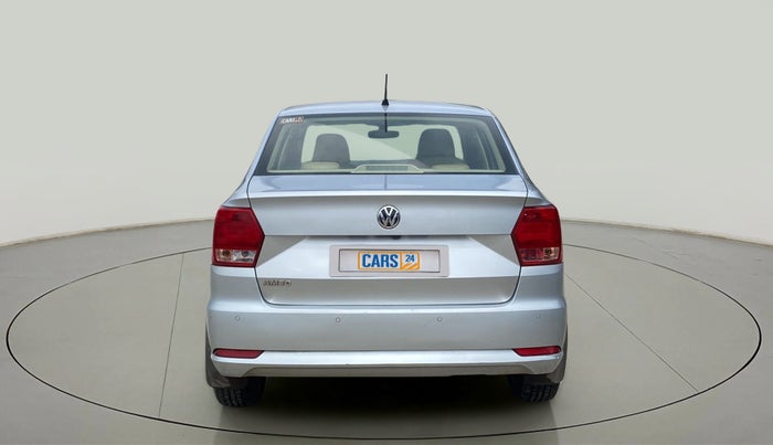 2017 Volkswagen Ameo HIGHLINE1.2L PLUS 16 ALLOY, Petrol, Manual, 33,291 km, Back/Rear