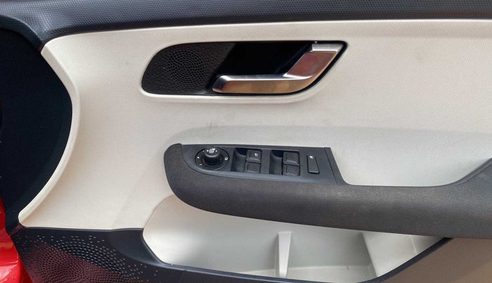 2023 Tata ALTROZ XZ I-TURBO PETROL, Petrol, Manual, 15,148 km, Driver Side Door Panels Control