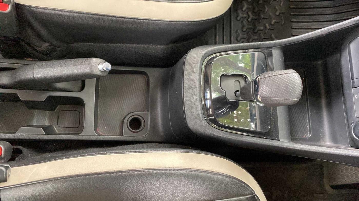 2022 Tata PUNCH ACCOMPLISHED AMT, Petrol, Automatic, 25,040 km, Gear Lever