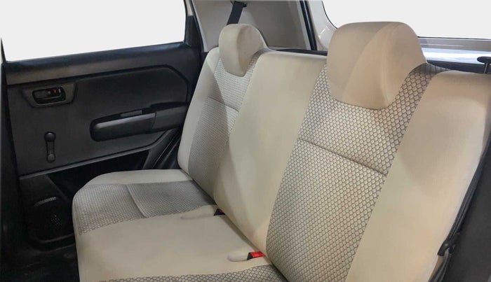 2020 Maruti New Wagon-R LXI CNG 1.0, CNG, Manual, 74,912 km, Right Side Rear Door Cabin
