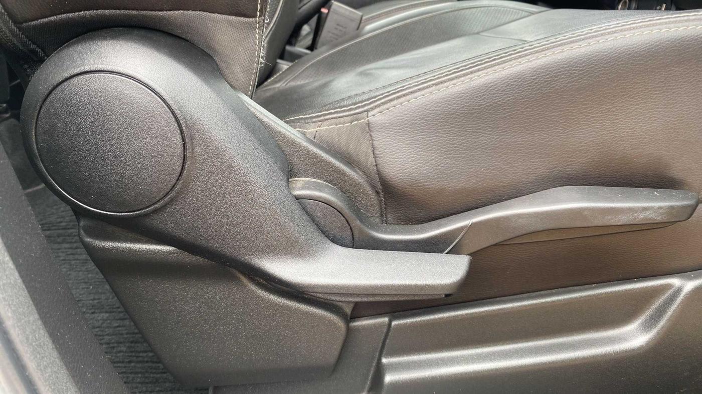 2021 Maruti XL6 ALPHA MT, Petrol, Manual, 30,449 km, Driver Side Adjustment Panel