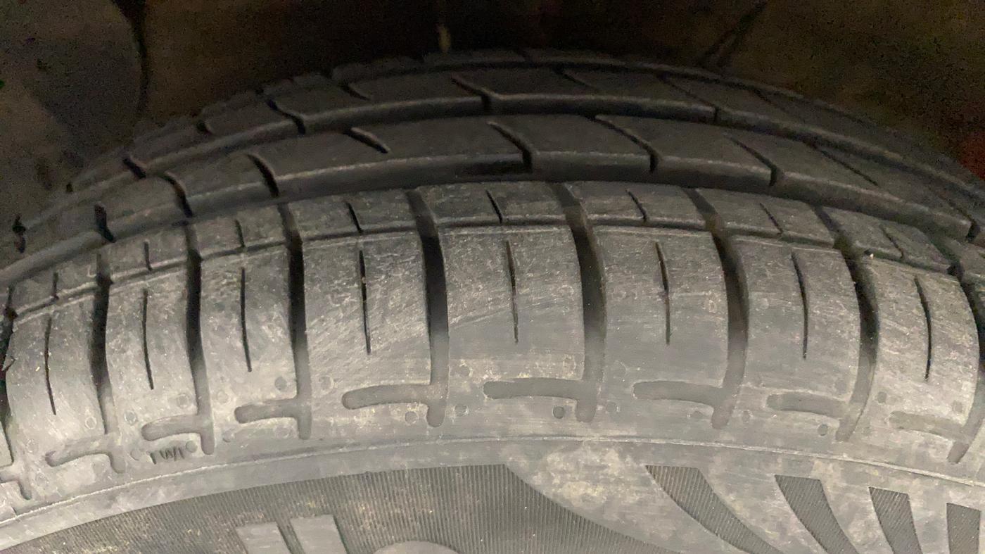 2020 Hyundai AURA S 1.2, Petrol, Manual, 17,225 km, Left Front Tyre Tread