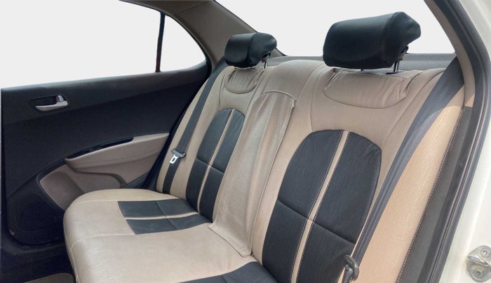 2014 Hyundai Xcent S 1.2, Petrol, Manual, 50,859 km, Right Side Rear Door Cabin