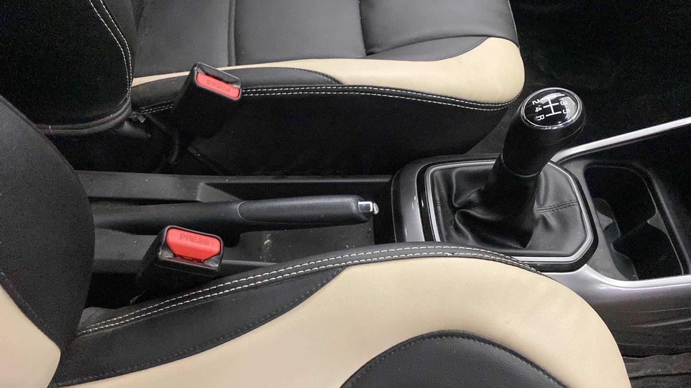 2022 Maruti IGNIS ZETA 1.2, Petrol, Manual, 20,121 km, Gear Lever