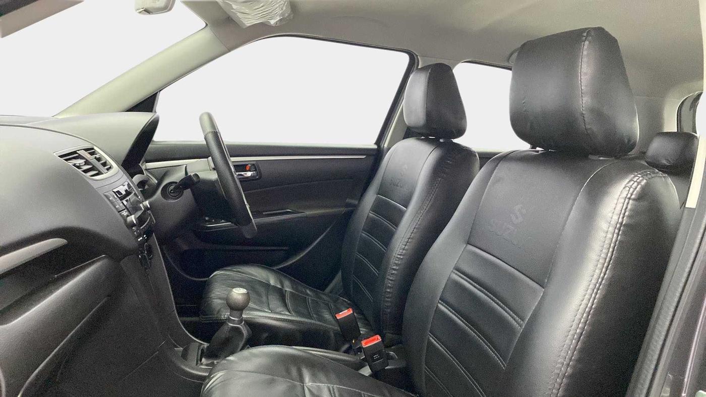 2015 Maruti Swift VXI, Petrol, Manual, 36,306 km, Right Side Front Door Cabin