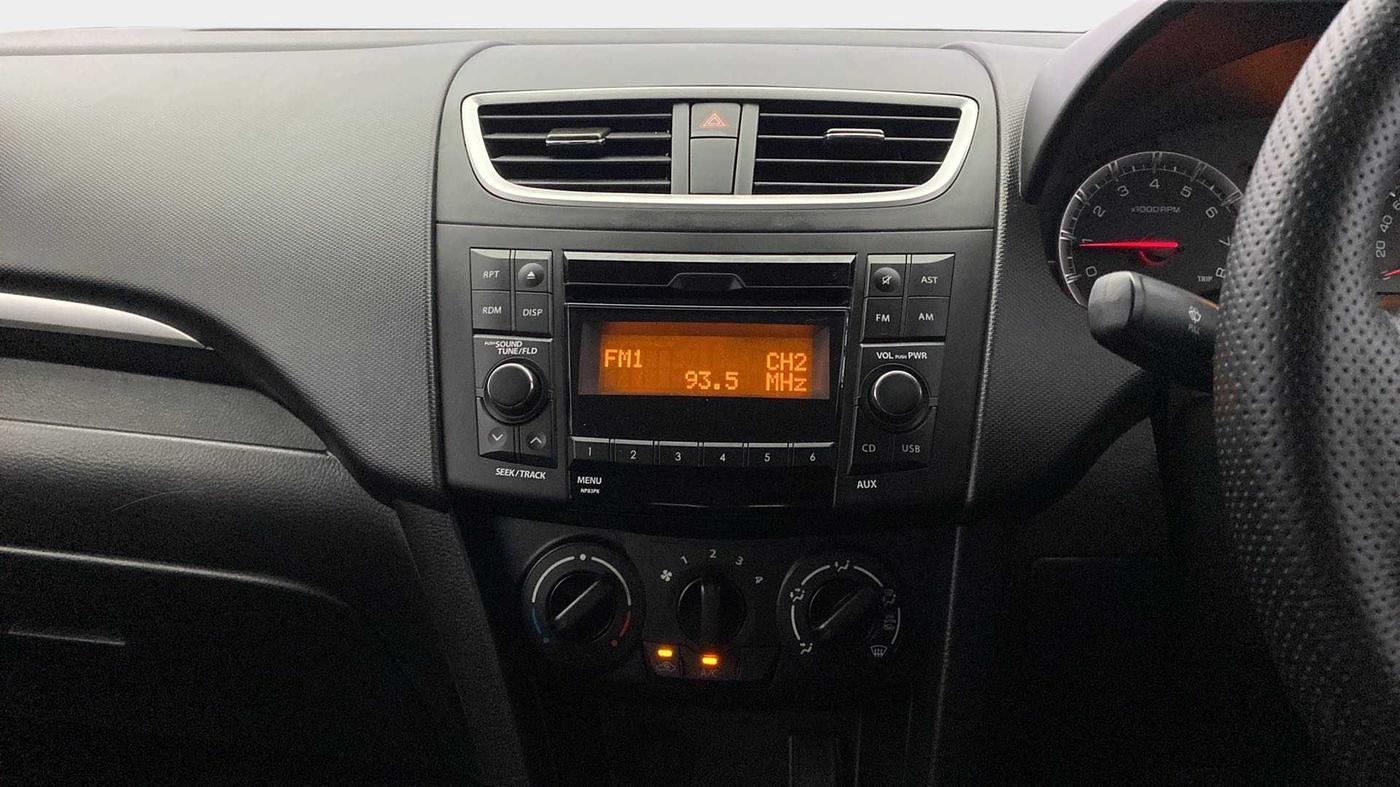 2015 Maruti Swift VXI, Petrol, Manual, 36,306 km, Air Conditioner