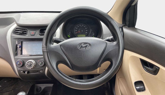 2018 Hyundai Eon ERA +, Petrol, Manual, 17,524 km, Steering Wheel Close Up