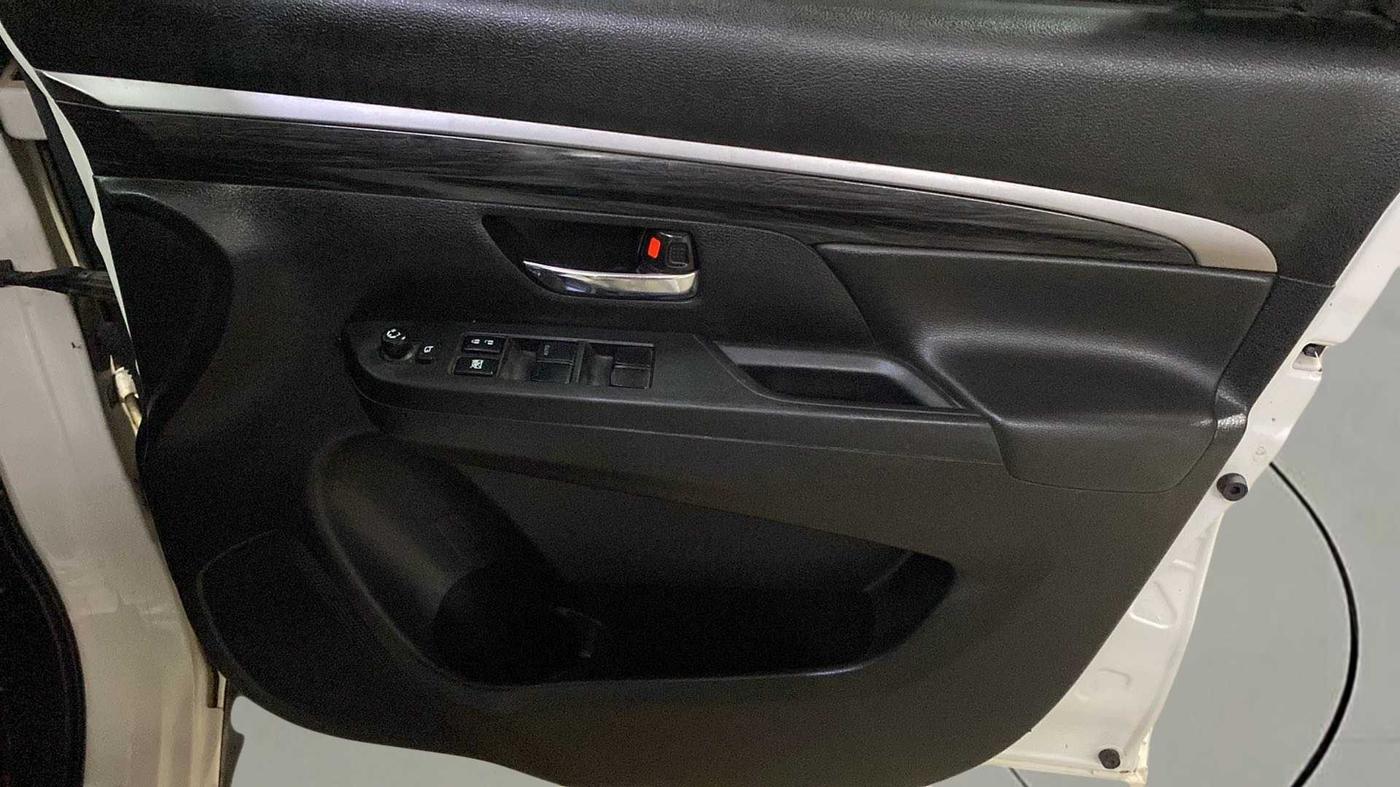 2023 Maruti XL6 ALPHA PLUS MT, Petrol, Manual, 21,398 km, Driver Side Door Panels Control
