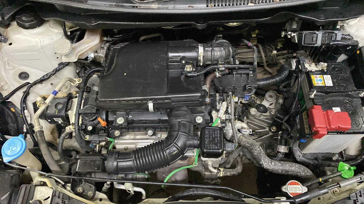 2023 Maruti XL6 ALPHA PLUS MT, Petrol, Manual, 21,398 km, Open Bonet