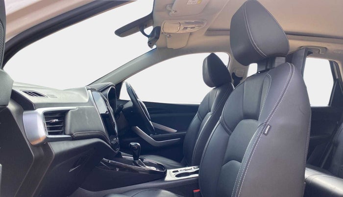 2019 MG HECTOR SHARP 1.5 DCT PETROL, Petrol, Automatic, 32,644 km, Right Side Front Door Cabin