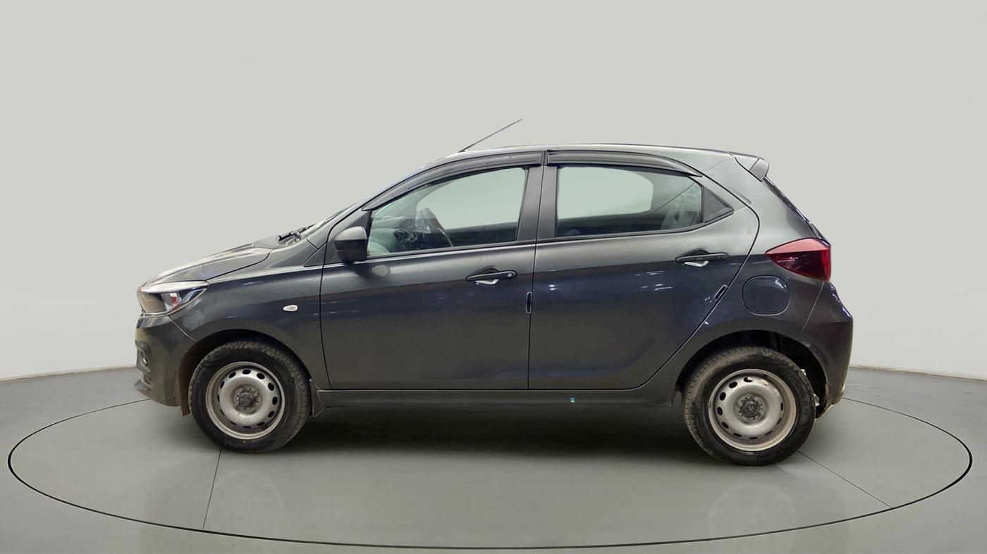 2023 Tata Tiago XM CNG, CNG, Manual, 16,890 km, Left Side