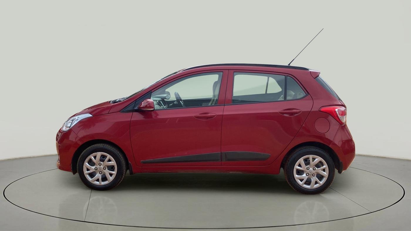 2018 Hyundai Grand i10 SPORTZ 1.2 KAPPA VTVT, Petrol, Manual, 15,854 km, Left Side