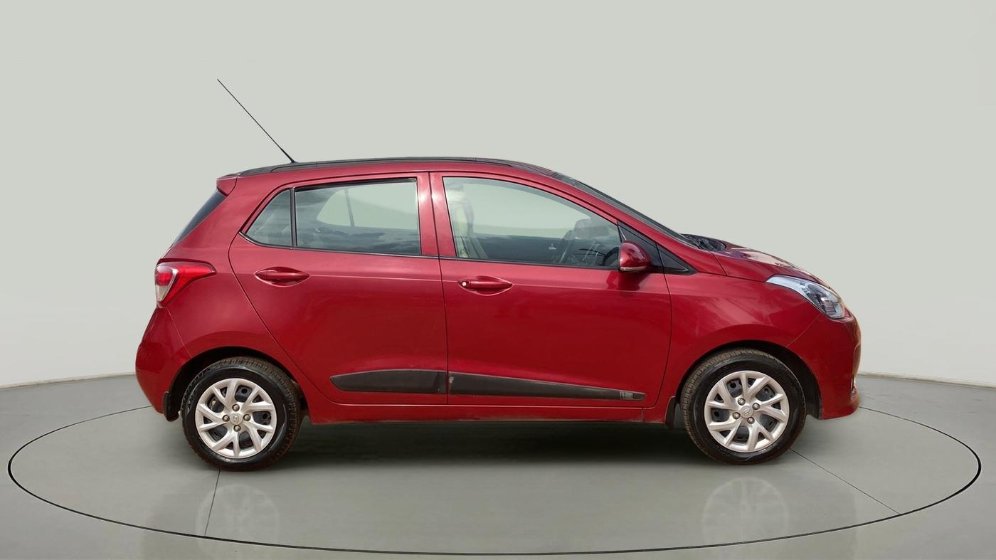 2018 Hyundai Grand i10 SPORTZ 1.2 KAPPA VTVT, Petrol, Manual, 15,854 km, Right Side View