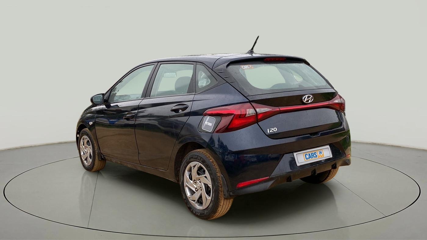 2021 Hyundai NEW I20 MAGNA 1.2 MT, CNG, Manual, 33,267 km, Left Back Diagonal