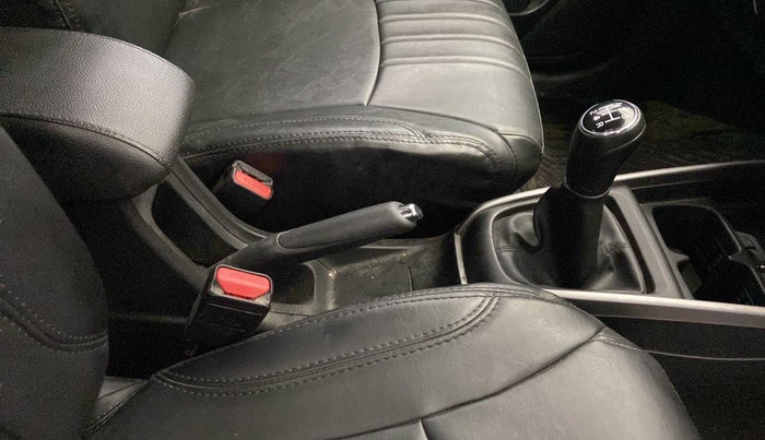2022 Maruti XL6 ZETA MT, Petrol, Manual, 16,405 km, Gear Lever
