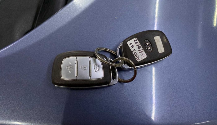 2014 Hyundai Grand i10 ASTA AT 1.2 KAPPA VTVT, Petrol, Automatic, 33,276 km, Key Close Up
