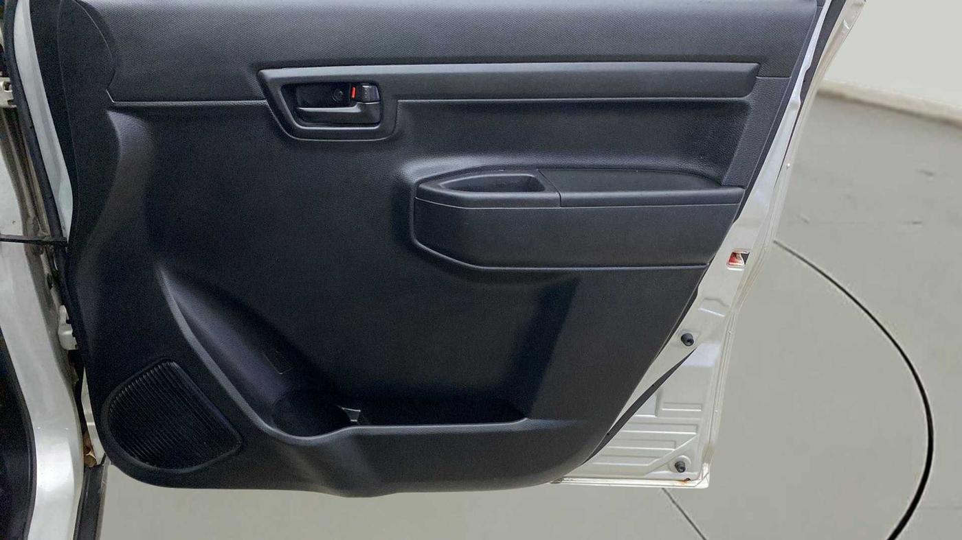 2019 Maruti S PRESSO VXI PLUS AMT, Petrol, Automatic, 26,534 km, Driver Side Door Panels Control