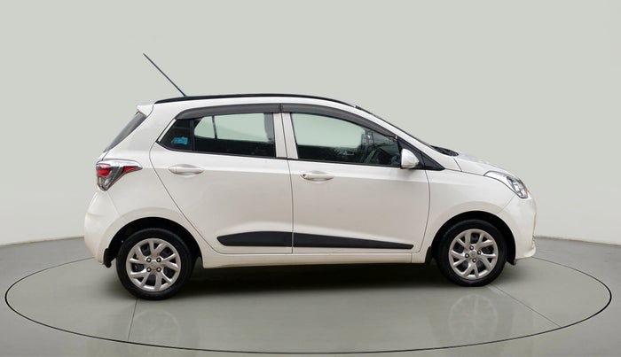 2018 Hyundai Grand i10 SPORTZ 1.2 KAPPA VTVT, Petrol, Manual, 21,306 km, Right Side View