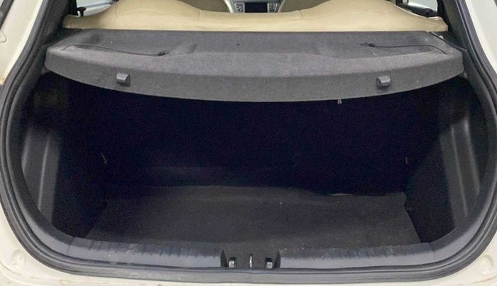 2018 Hyundai Elite i20 ASTA 1.2  CVT, Petrol, Automatic, 29,731 km, Boot Inside