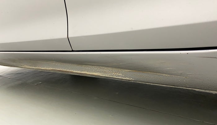 2012 Maruti Swift Dzire VXI, Petrol, Manual, 75,395 km, Left running board - Slightly dented