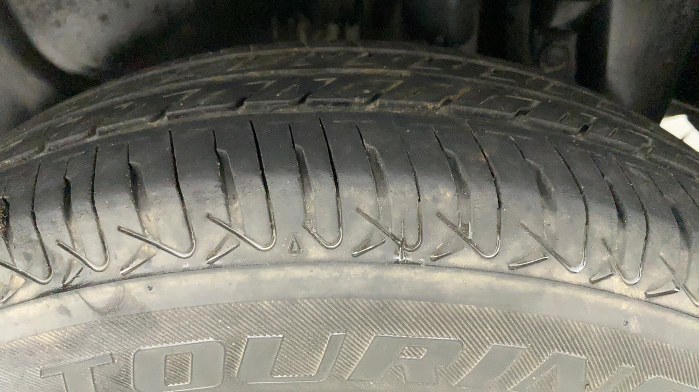 2012 Maruti Swift Dzire VXI, Petrol, Manual, 75,395 km, Left Rear Tyre Tread