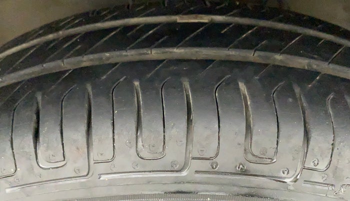 2012 Maruti Swift Dzire VXI, Petrol, Manual, 75,395 km, Right Front Tyre Tread