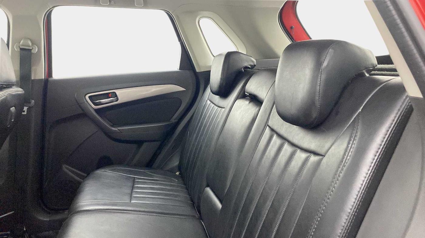 2016 Maruti Vitara Brezza ZDI, Diesel, Manual, 76,173 km, Right Side Rear Door Cabin
