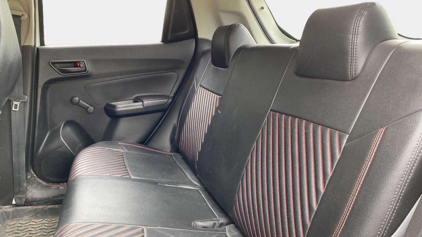 2021 Maruti Swift LXI, CNG, Manual, 29,057 km, Right Side Rear Door Cabin