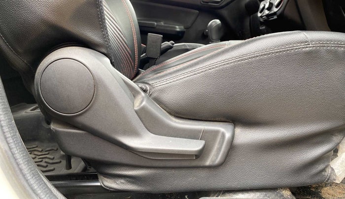 2021 Maruti Swift LXI, Petrol, Manual, 29,057 km, Driver Side Adjustment Panel