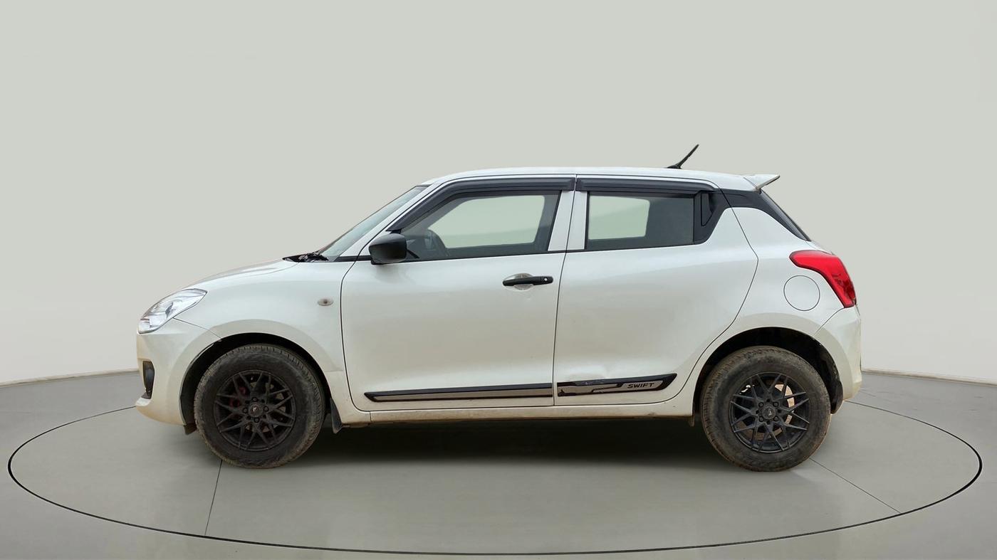 2021 Maruti Swift LXI, CNG, Manual, 29,057 km, Left Side