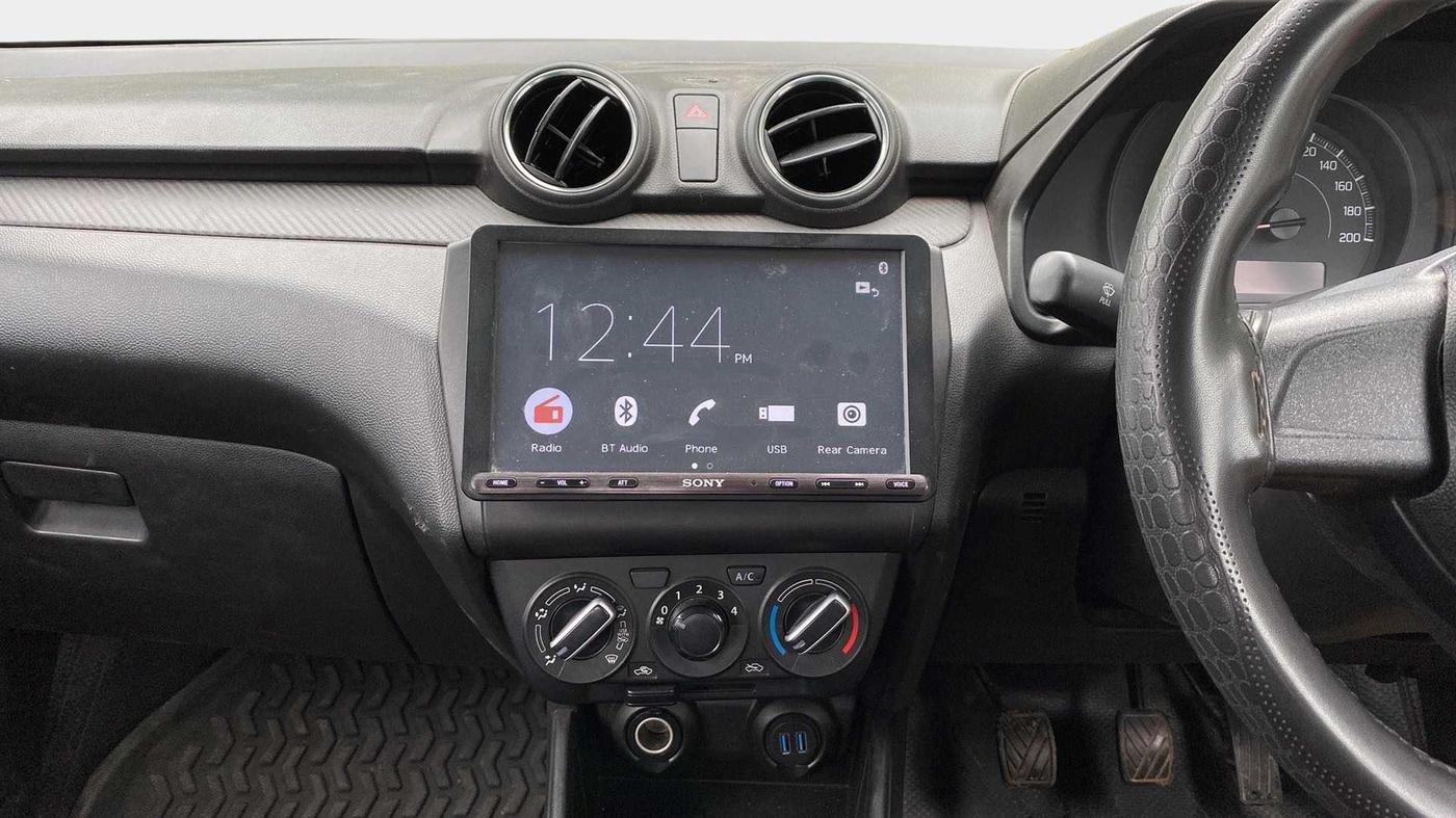 2021 Maruti Swift LXI, CNG, Manual, 29,057 km, Air Conditioner