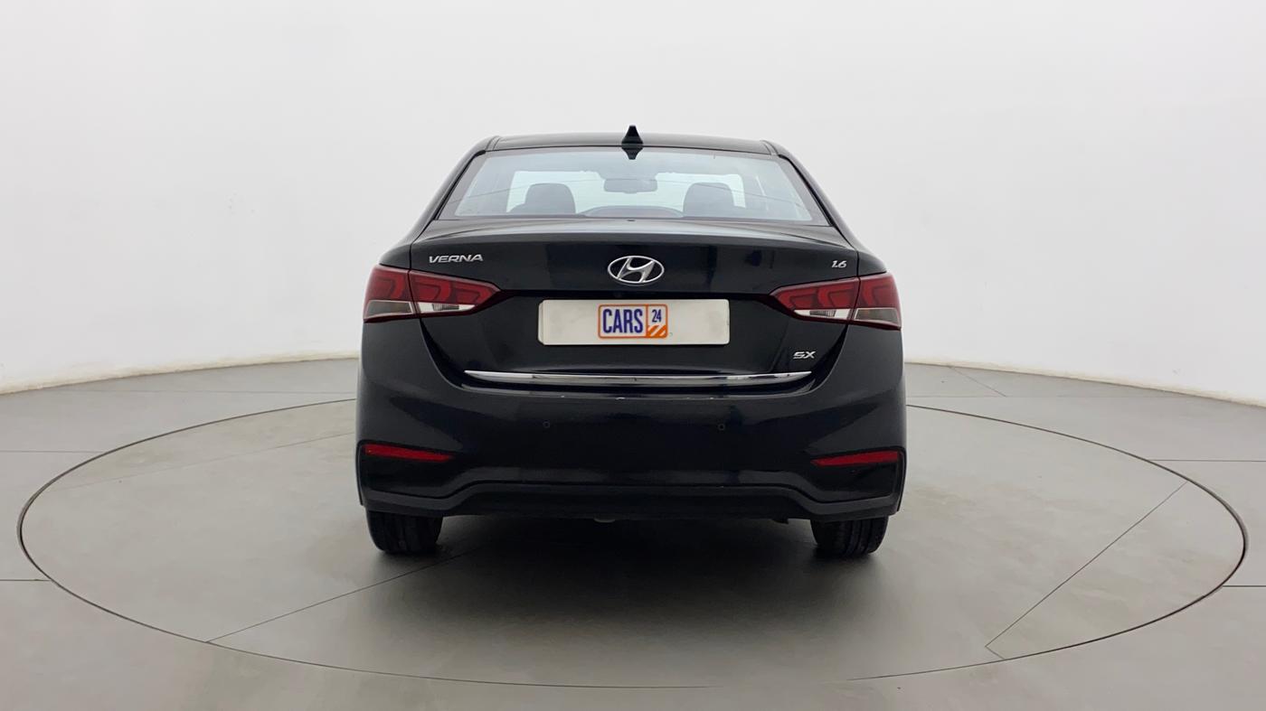 2019 Hyundai Verna 1.6 VTVT SX + AT, Petrol, Automatic, 29,743 km, Back/Rear