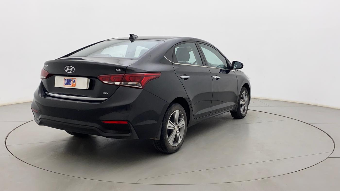 2019 Hyundai Verna 1.6 VTVT SX + AT, Petrol, Automatic, 29,743 km, Right Back Diagonal