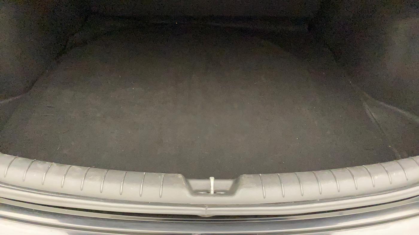 2019 Hyundai Verna 1.6 VTVT SX + AT, Petrol, Automatic, 29,743 km, Boot Inside